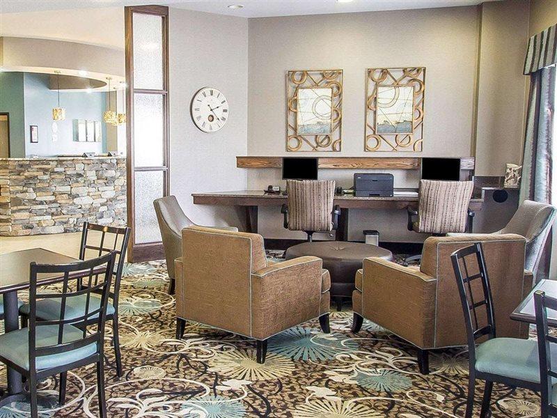 Comfort Suites Hudson I-94 Екстер'єр фото